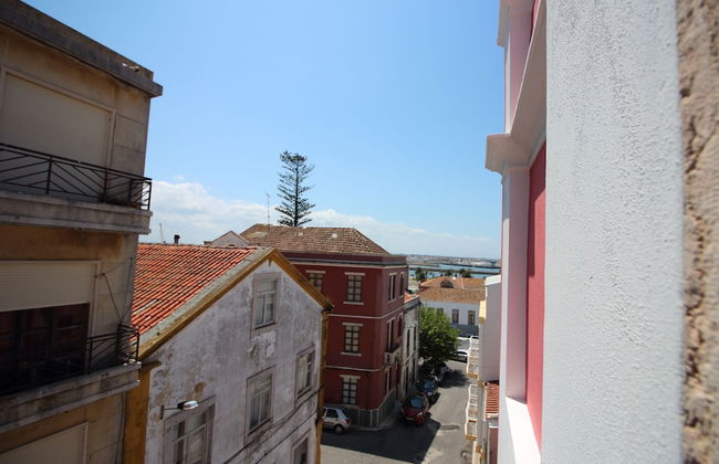 Old Town House in Figueira da Foz Near Beach - Photo 41