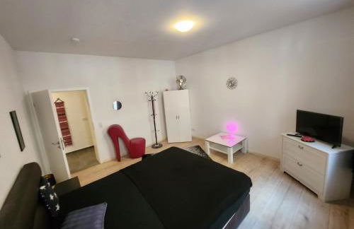 MD- Bukau, City, chic, Erdgeschoss, BESTPREIS- Leistung, für 1-5 Personen, 1 Dreibettzimmer, 1 Doppelzimmer 79 qm , Küche, Bad - Foto 24