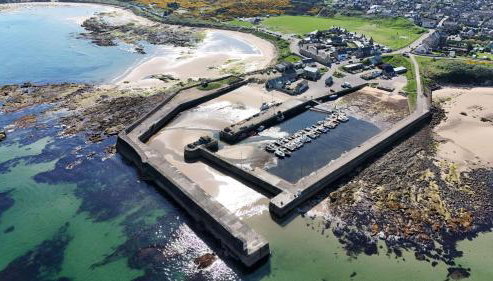 The Corner House - Photo 2