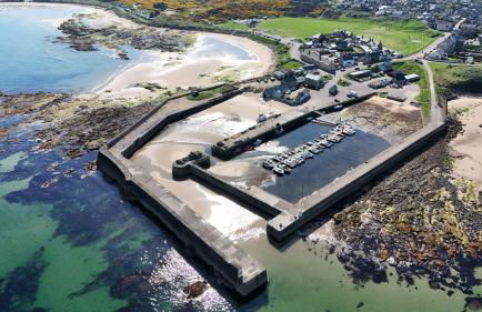 The Corner House - Photo 2