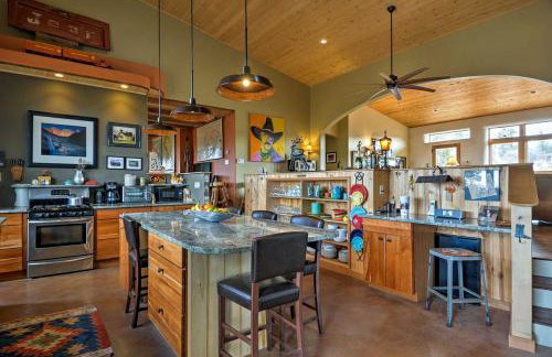 Solar-Powered Rocky Mountain Retreat for an Off-Grid Vacation in Colorado - Photo 9
