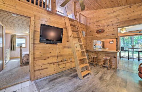 Charming Houghton Lake Cottage with Backyard! - Photo 8