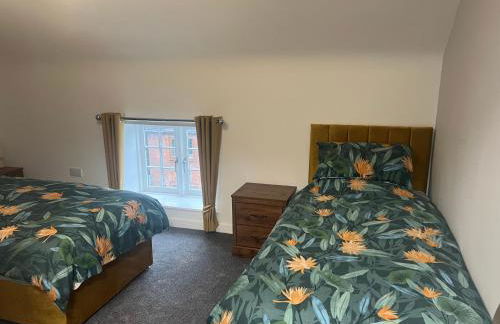 3 bed flat 10 mins to Alton Towers Sleeps 6-8 people - Foto 57