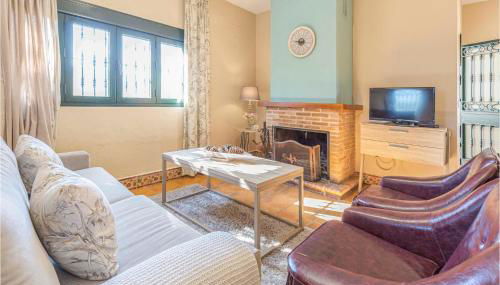 Stunning Home In Ubrique With Kitchen - Foto 3