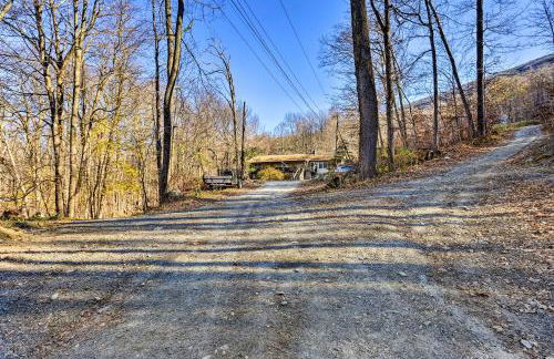 Charming Beacon Apt with Fire Pit Near Hiking! - Photo 22