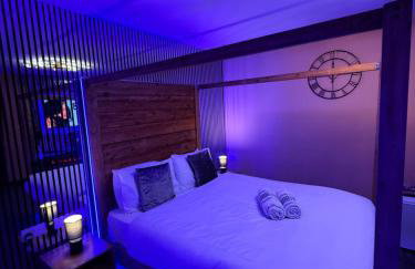 Luxury Jacuzzi Suites Halifax - Foto 16