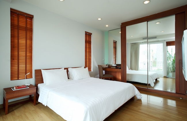 Bangkok Patio - Photo 4