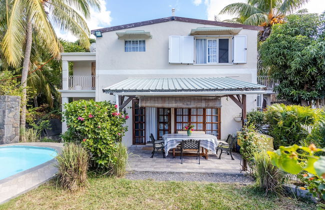 Villa with Heated Pool - Photo 37