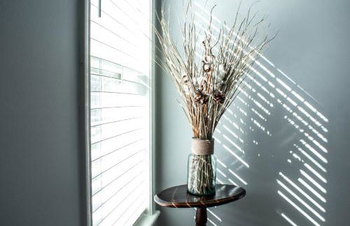 Cozy condo with yard and patio. Long-stay discount available - Foto 19