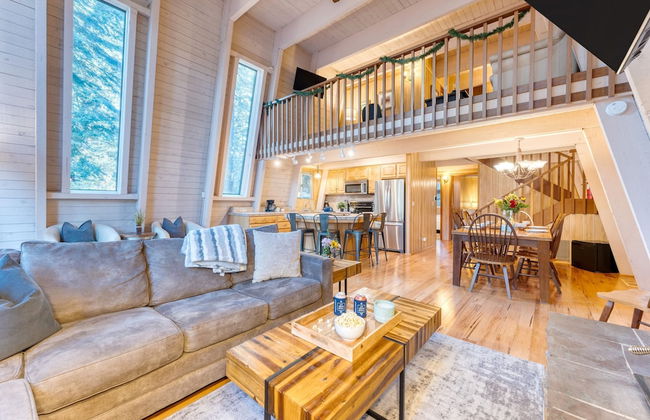 Lundy Bearden Serene Tahoe Retreat With Deck Fireplace and Forest Views - Foto 7