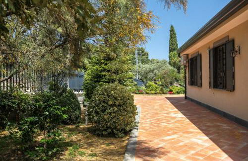 La dimora del verde con piscina - Foto 79