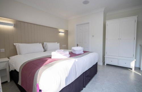 Magnolia House with Hot Tub Park Facilities - Photo 9