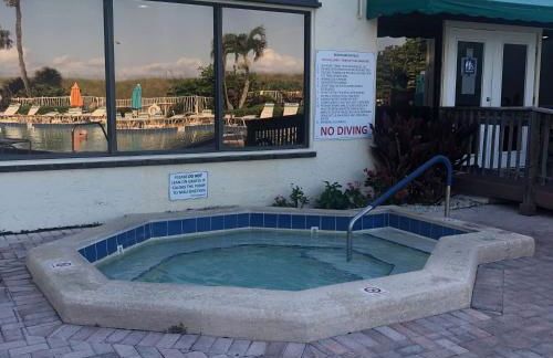 Beach bungalow at Ocean Village - Foto 18