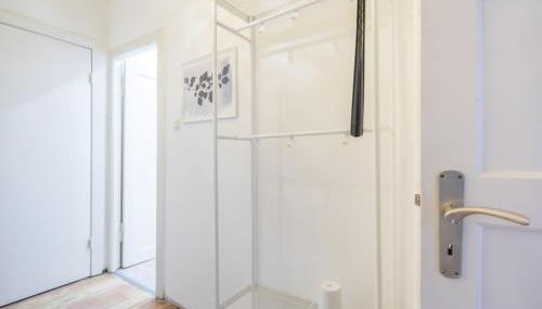 Cosy 2-room Apartment in urban location - Foto 3, wardrobe