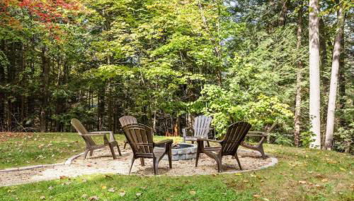Cozy Mountain Retreat Fireplace Deck Near Lakes - Foto 5