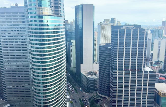 Apartment in City of Makati with swimming pool and terrace - Photo 32