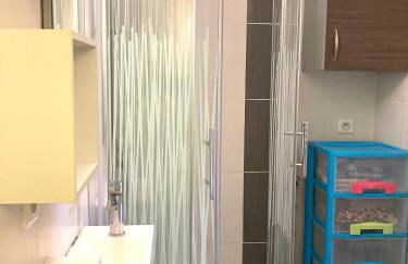 House in private residence , beach and pool access - Photo 8