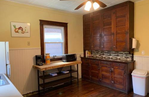 Red Brick Inn - Walk to the Falls, the Casino and all Downtown Restaurants - Photo 14