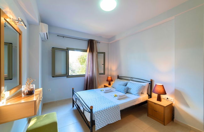 Secret Escape Villa With Heated Pool - Photo 5