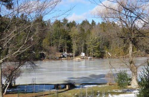 Catskills Cottage with Lake View Book Now - Foto 16