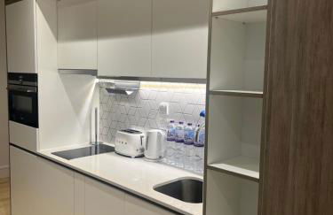 London LuXXe Suites & Apartments - London Heathrow Airport, Terminal 1 2 3 4 5 - Foto 16