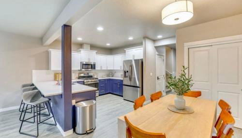 North End blue -Hot Tub - Fire Pit - Downtown -4BR - Foto 4