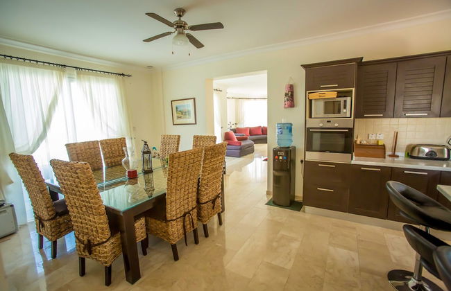 Villa - Sleeps 14 - Private Pool - Cinema Room - Foto 7