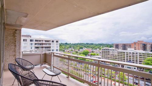 Group-Friendly Stay Near Metro - Foto 5