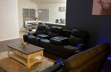 HotTub-King Bed -Fire pit-BBQ-Pristine Kitchen - Foto 39