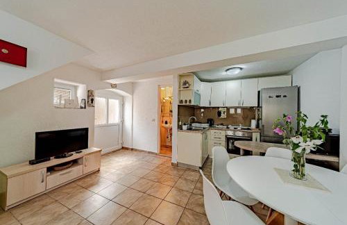 ENA Kuća za odmor - Photo 2