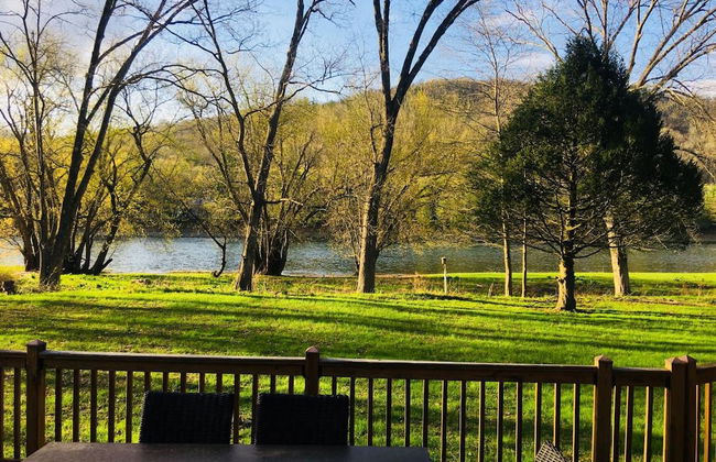 Pocono Dog-Friendly Home on River - Foto 54