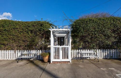 Charming Garden Cottage- steps to historic Old Town Half Moon Bay - Foto 20