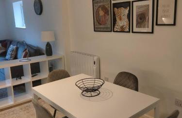 Exquisite Long-Term Living in Cardiff's Heart - Foto 7