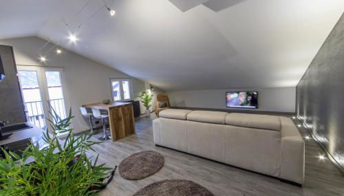 Panoramic Penthouse - In the heart of Domodossola - Photo 2