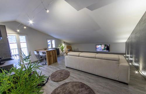 Panoramic Penthouse - In the heart of Domodossola - Photo 2