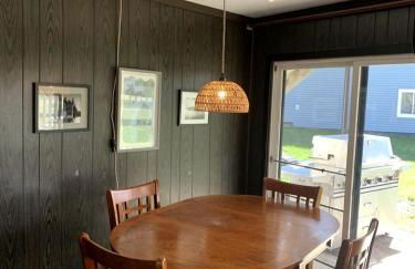 Stunning Cabin Getaway Perfect for Large Groups Situated in Boyne Falls, Michigan - Photo 20