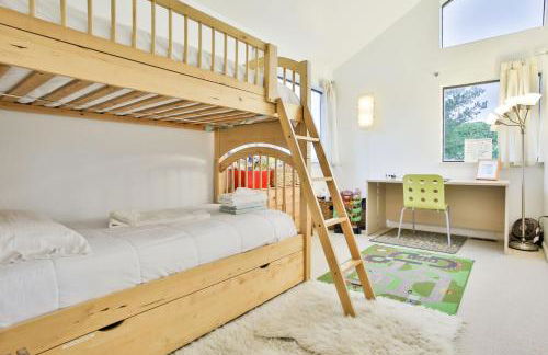 Northern Lights! Hot Tub!! Game Room!! Expansive and Spacious!! - Foto 24