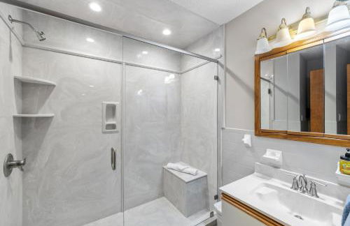 Cool Goose Landing Private Dock Large Deck Game Room 61 - Foto 49