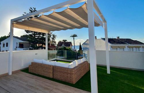 Thai Beach Residencial E, Private jacuzzi, Sea View, Rooftop, 50m to the beach - Foto 1