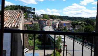 F1 pont d aubenas 45m2 proche commerces - Foto 4