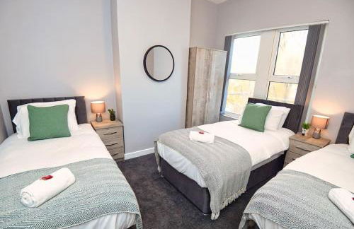 *Sleeps 9* Modern, 4 Bed House, Birmingham - Photo 30