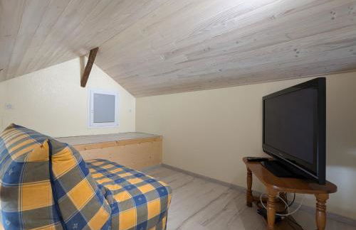 Appartement lumineux 3 chambres, terrasse, proche commerces et ski, avec WiFi - FR-1-589-677 - Foto 26