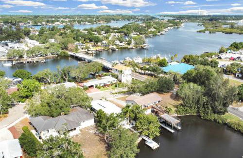 Pet-Friendly Waterfront Home - 2 Mi to Beach! - Foto 33