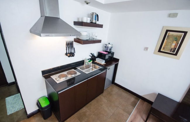 Lancaster Hotel by Central Flats - Photo 9