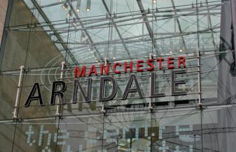 Home Near Etihad, Free Parking, Workplace & Garden - Foto 33