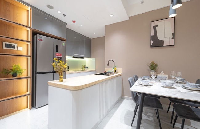 Happy Light Apartment in the Cardinal Court - Photo 26