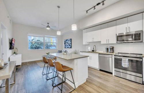 Trendy One Bedroom Getaway Steps from Biscayne - Foto 3