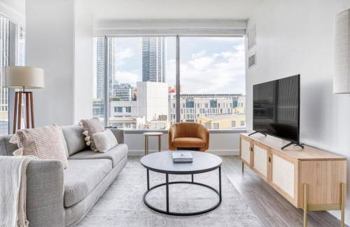 Rincon Hill 2BR w Gym Roof Terrace nr tech HQs SFO-885 - Foto 1