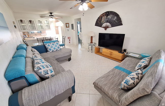 Cumber's Tropical Apartments - Foto 47