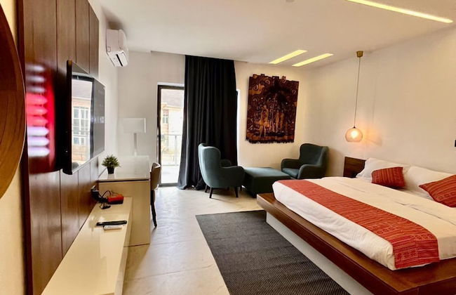 Luxor Apartments - Photo 4